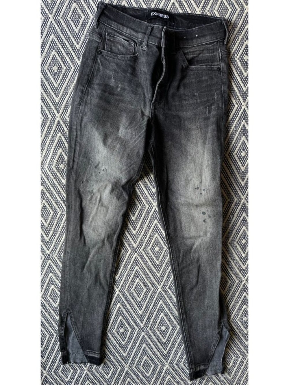 Express denim perfect stretch ankle high rise 2R black distressed